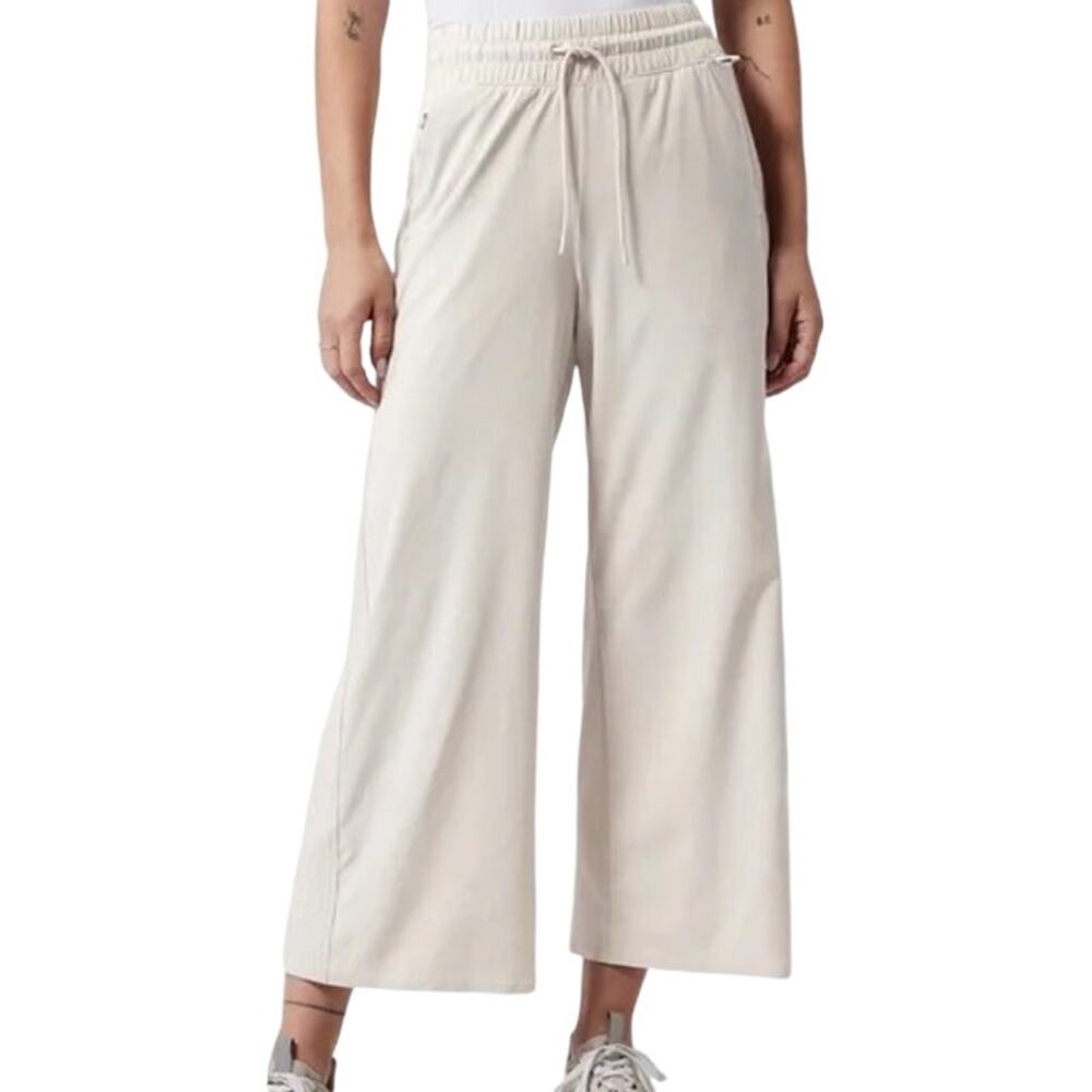 Athleta Avenue Wide Leg Crop Pant UPF 50+ Featherweight Pockets Silky Cream 12